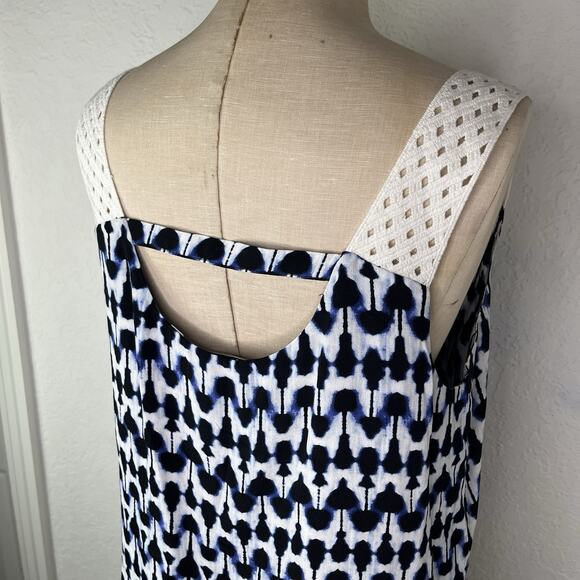 Reitmans Basic Blouse Size M double layer, White and blue, cotton straps, casual - Picture 6 of 7